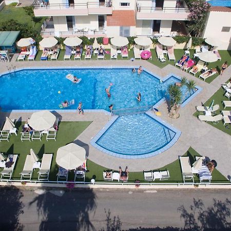 Blue Sky Aparthotel Aγία Μαρίνα Εξωτερικό φωτογραφία