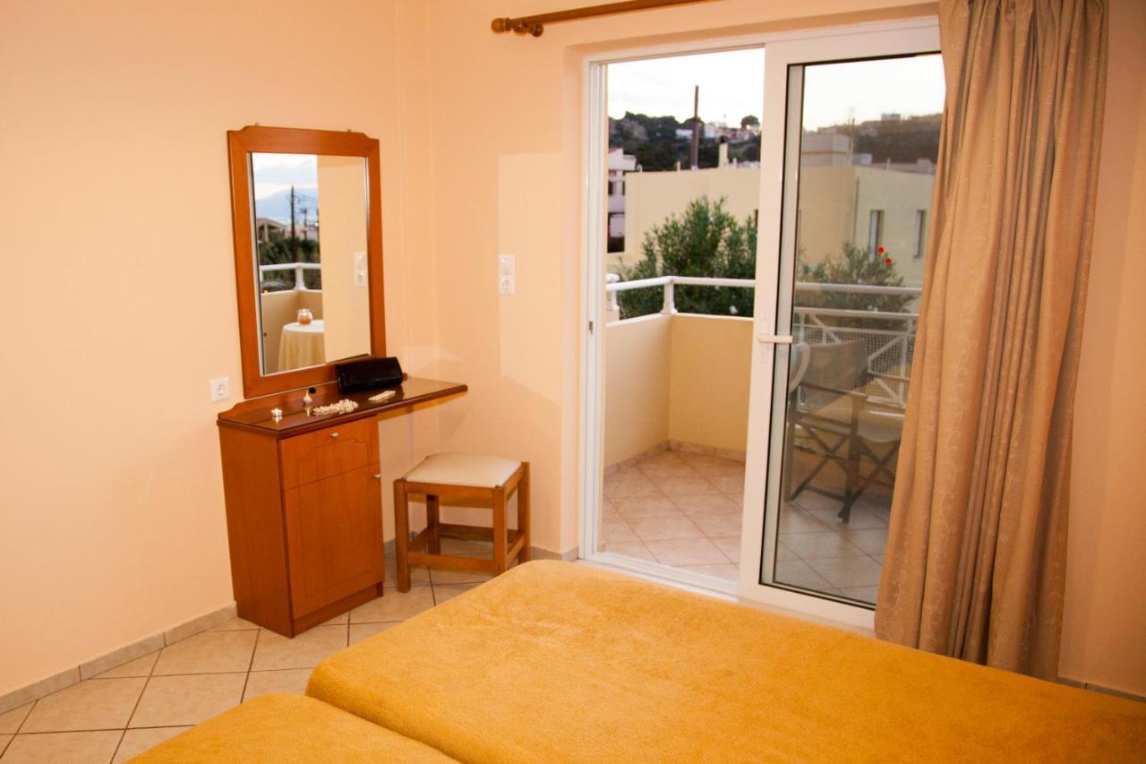 Blue Sky Aparthotel Aγία Μαρίνα Εξωτερικό φωτογραφία