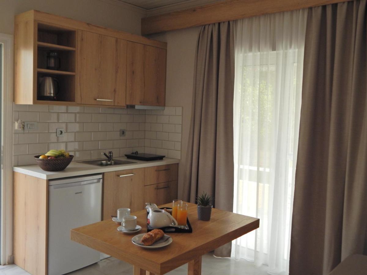 Blue Sky Aparthotel Aγία Μαρίνα Εξωτερικό φωτογραφία