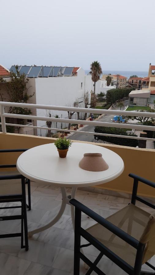 Blue Sky Aparthotel Aγία Μαρίνα Εξωτερικό φωτογραφία