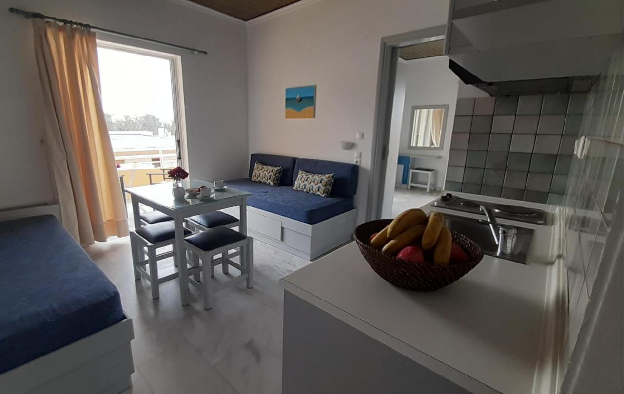 Blue Sky Aparthotel Aγία Μαρίνα Εξωτερικό φωτογραφία
