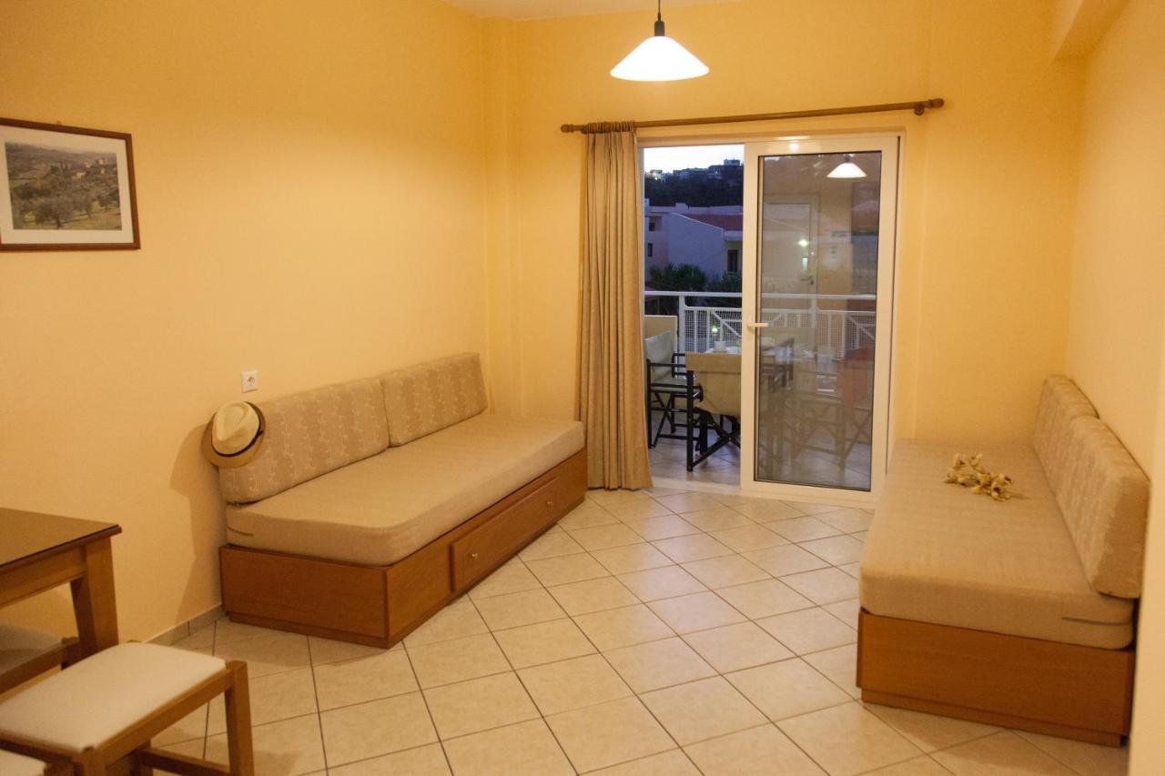 Blue Sky Aparthotel Aγία Μαρίνα Εξωτερικό φωτογραφία