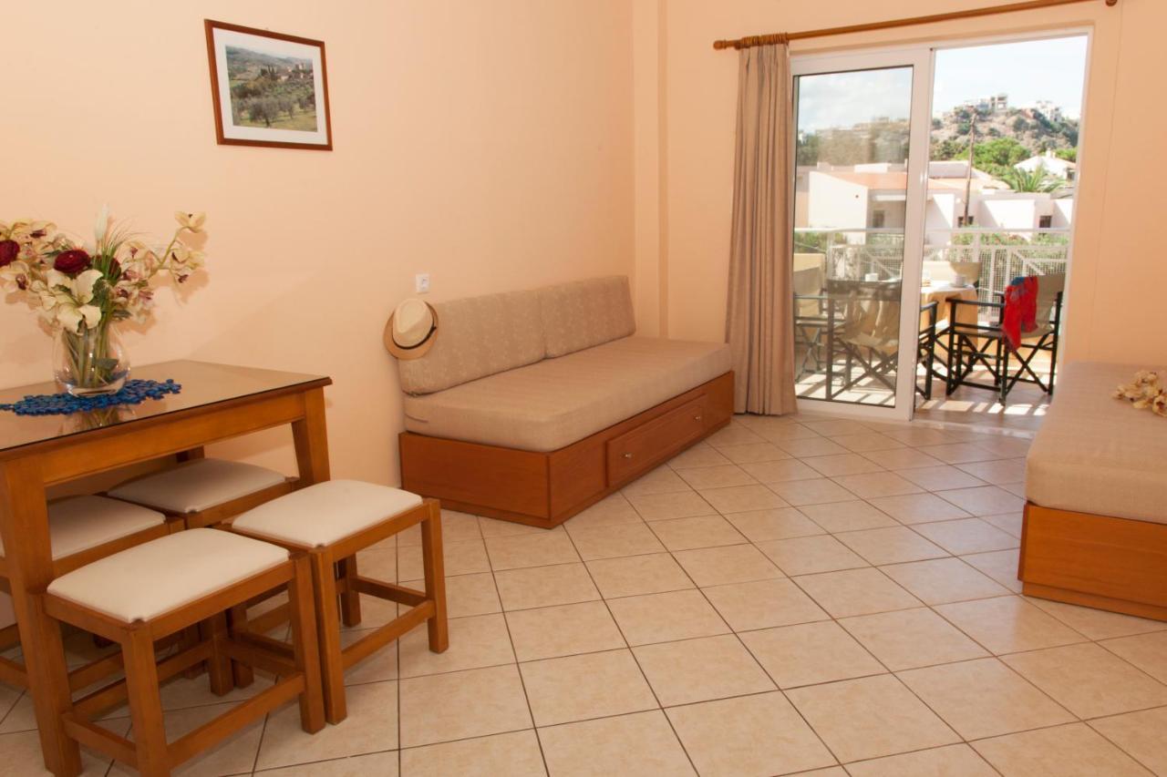 Blue Sky Aparthotel Aγία Μαρίνα Εξωτερικό φωτογραφία