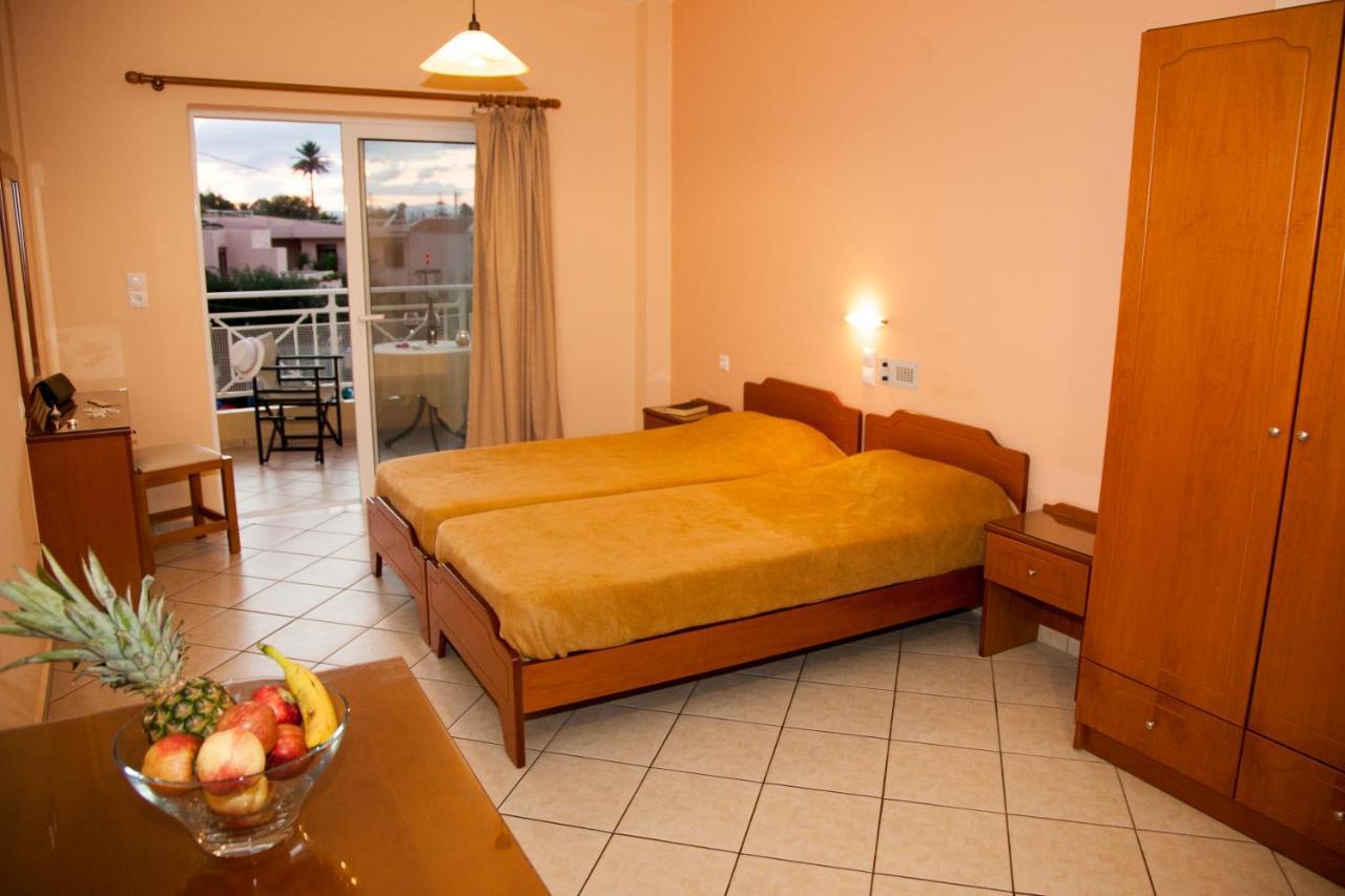 Blue Sky Aparthotel Aγία Μαρίνα Εξωτερικό φωτογραφία
