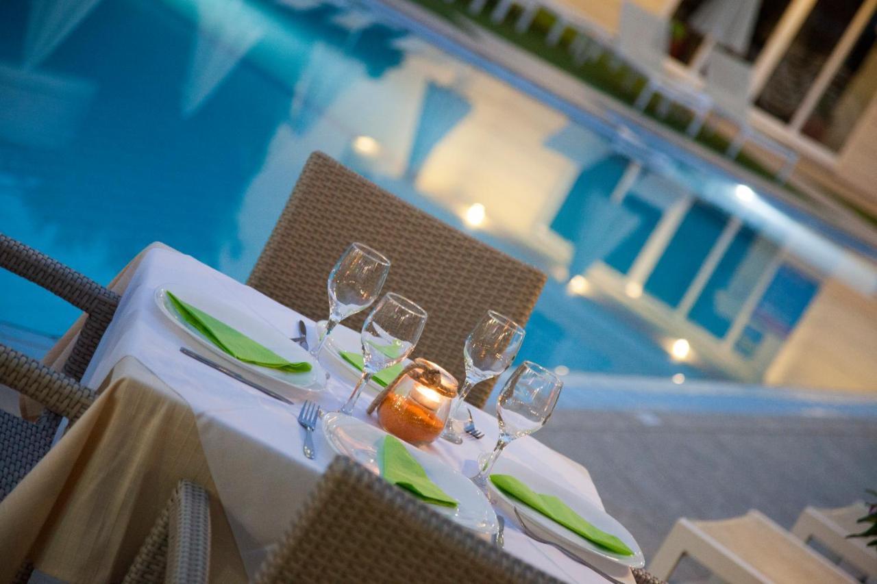 Blue Sky Aparthotel Aγία Μαρίνα Εξωτερικό φωτογραφία