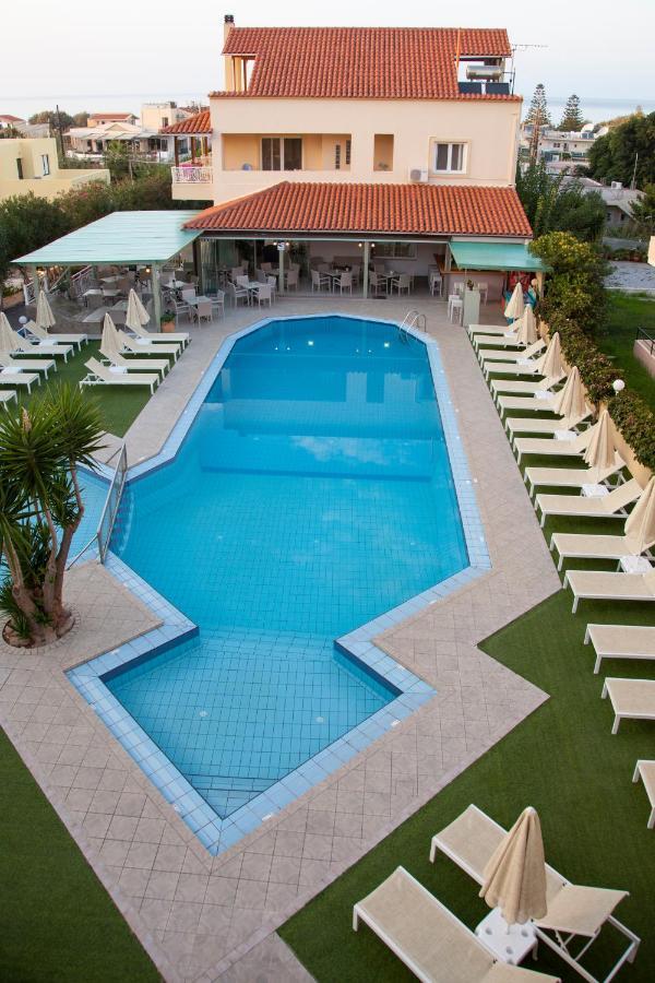 Blue Sky Aparthotel Aγία Μαρίνα Εξωτερικό φωτογραφία