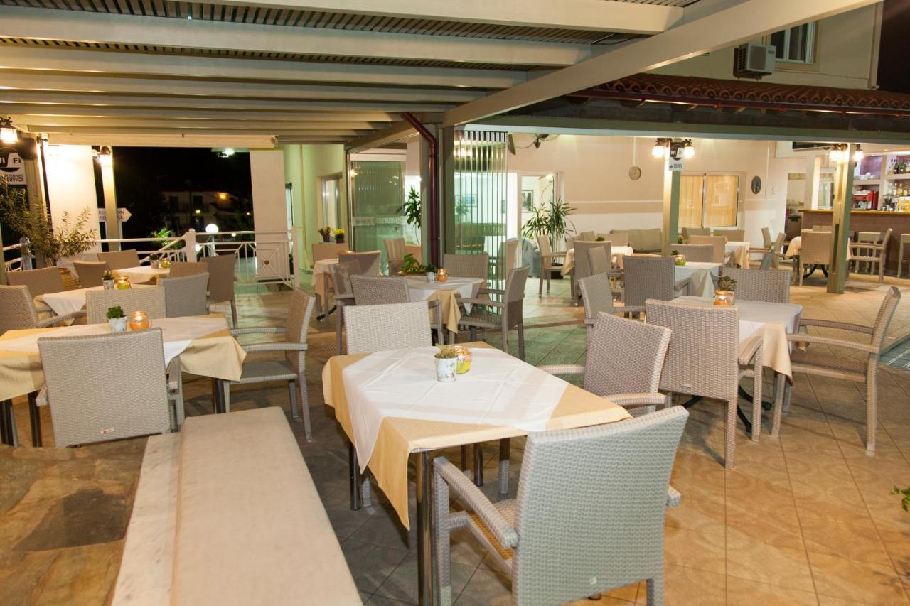 Blue Sky Aparthotel Aγία Μαρίνα Εξωτερικό φωτογραφία